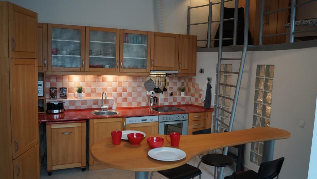 Feel At Home Apartment Budapesta Exterior foto