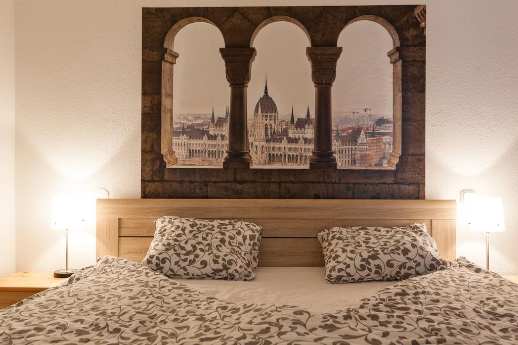 Feel At Home Apartment Budapesta Exterior foto